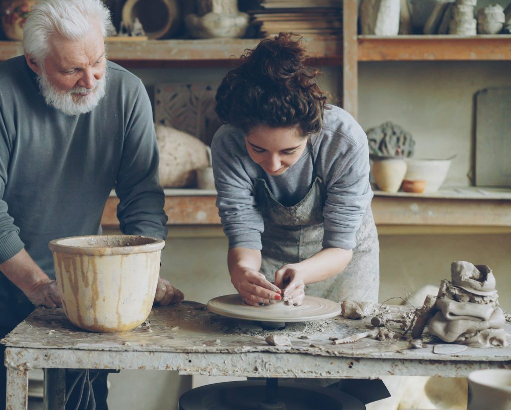 Travail de la terre à l’atelier